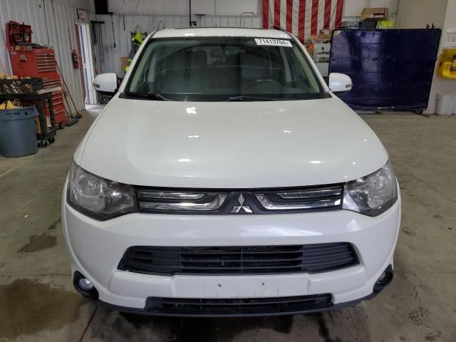 2014 Mitsubishi Outlander SE