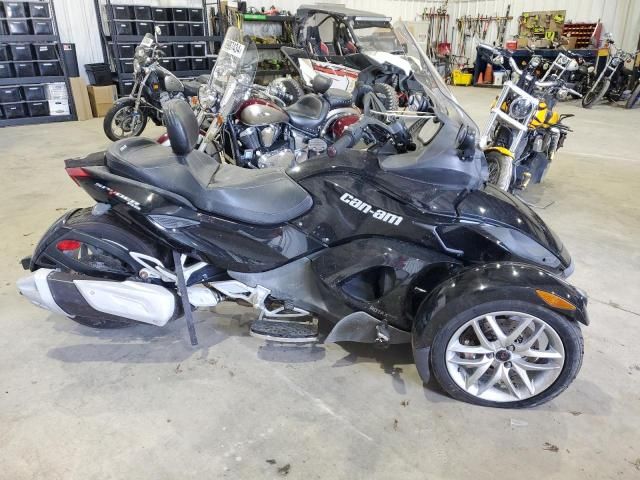 2014 Can-Am Spyder Roadster RS