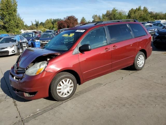 2005 Toyota Sienna CE