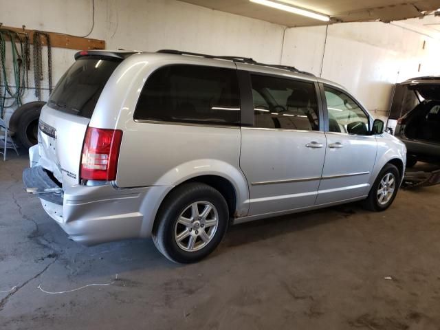 2010 Chrysler Town & Country Touring