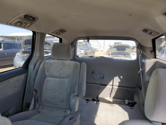 2006 Toyota Sienna CE