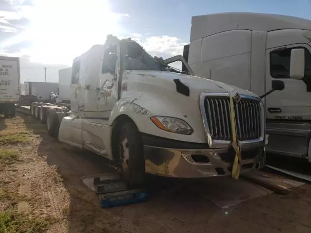 2019 International LT625