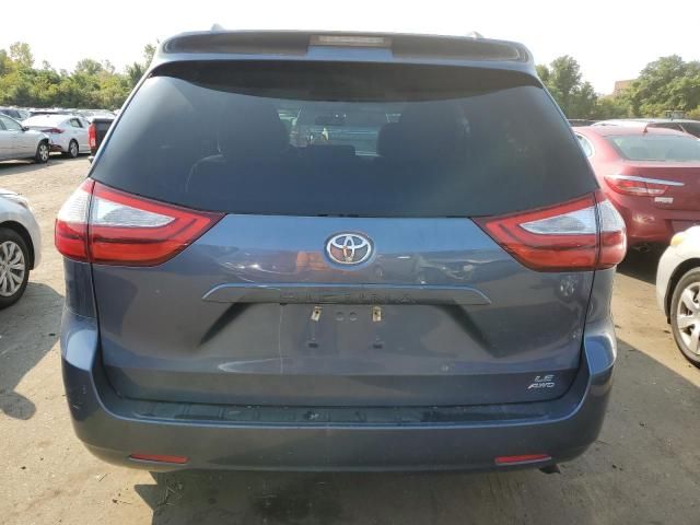 2016 Toyota Sienna LE