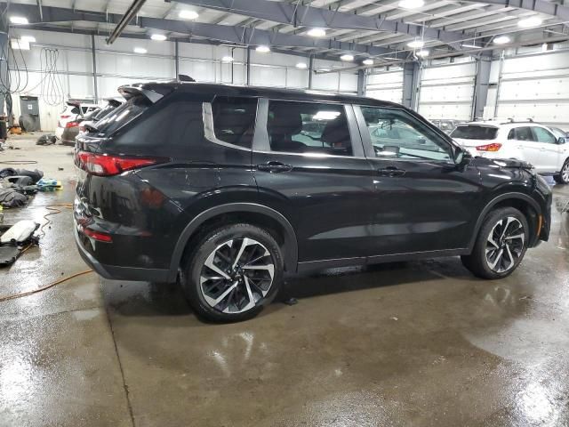 2022 Mitsubishi Outlander ES