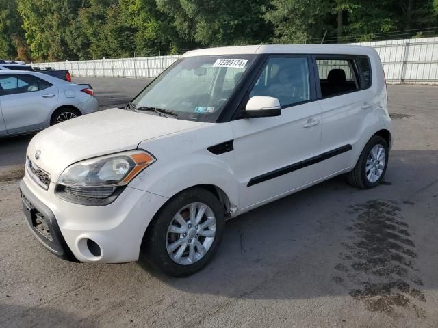 2013 KIA Soul +