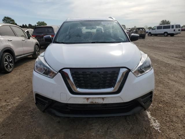 2018 Nissan Kicks S