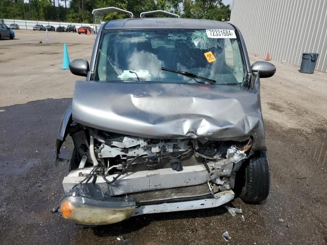 2009 Nissan Cube Base