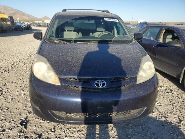 2007 Toyota Sienna LE