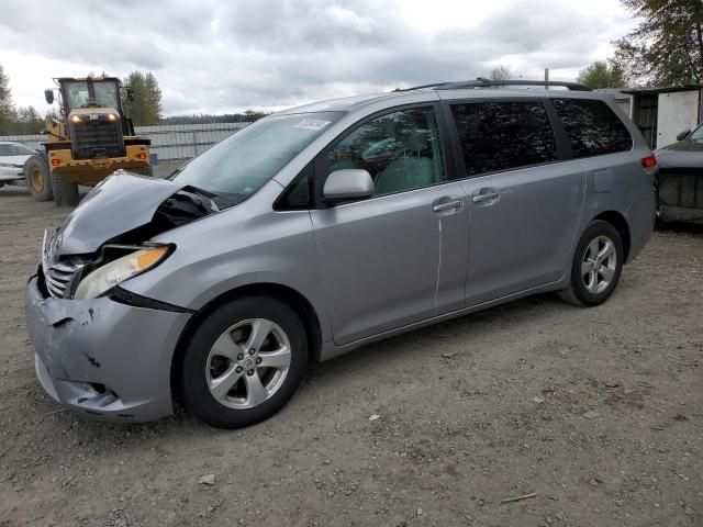 2011 Toyota Sienna LE