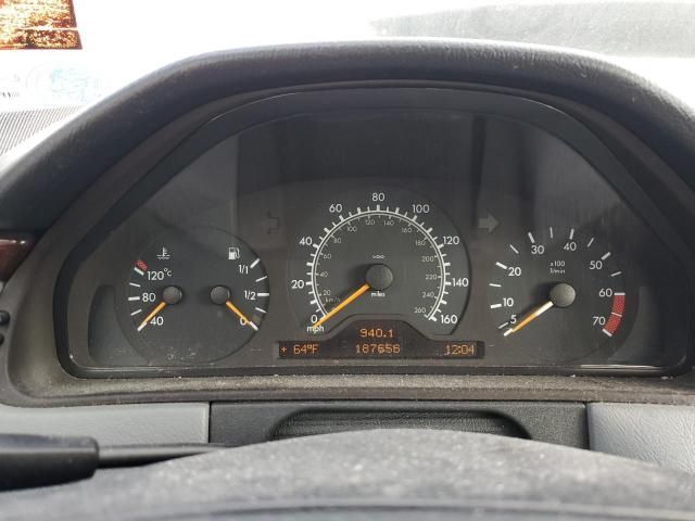 1999 Mercedes-Benz E 320