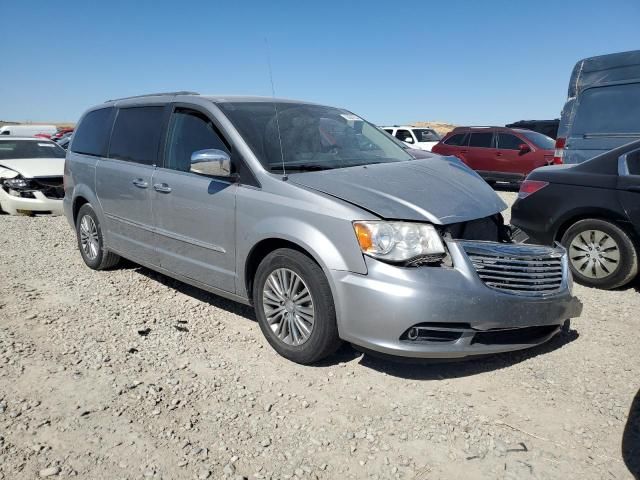 2014 Chrysler Town & Country Touring L