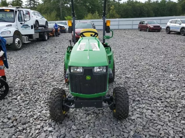 2024 John Deere 1025R