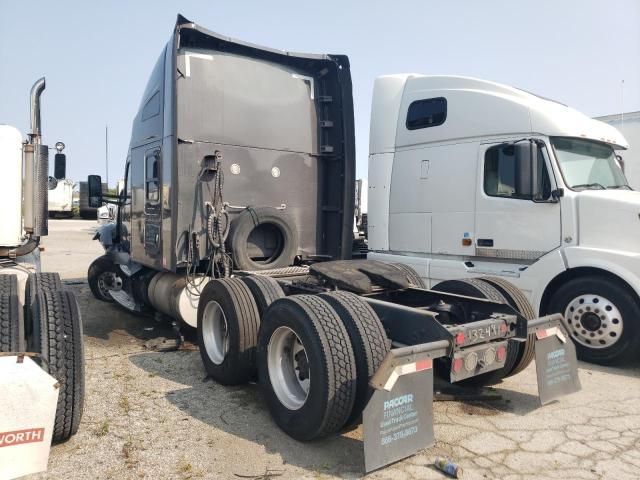 2017 Kenworth Construction T680