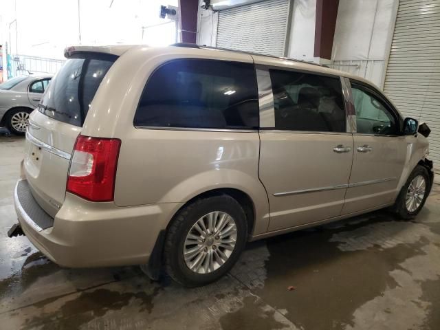 2013 Chrysler Town & Country Limited