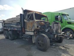 Salvage trucks for sale at Cahokia Heights, IL auction: 2000 International 2000 2554