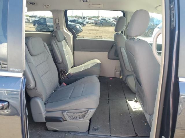 2009 Chrysler Town & Country LX