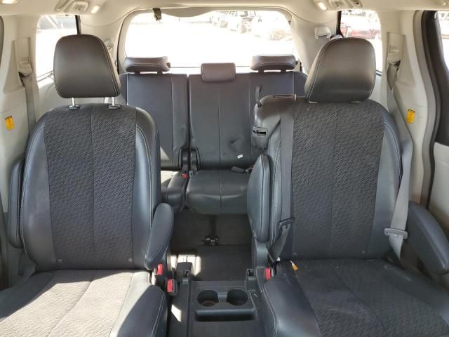 2013 Toyota Sienna Sport