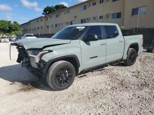 2024 Toyota Tundra Crewmax SR