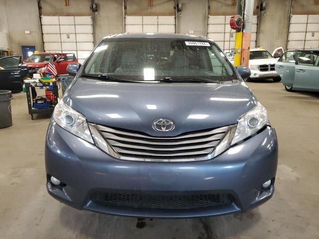 2015 Toyota Sienna XLE