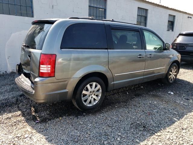 2009 Chrysler Town & Country Touring