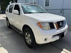 Compre carros salvage a la venta ahora en subasta: 2005 Nissan Pathfinder LE