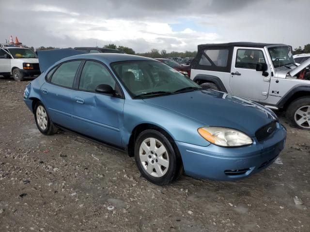 2005 Ford Taurus SE