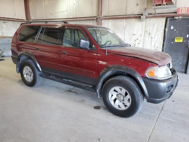 2002 Mitsubishi Montero Sport XLS