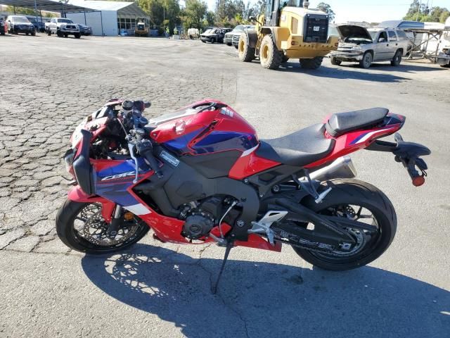 2023 Honda CBR1000 RA