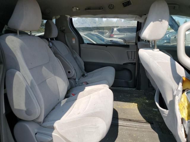 2015 Toyota Sienna LE