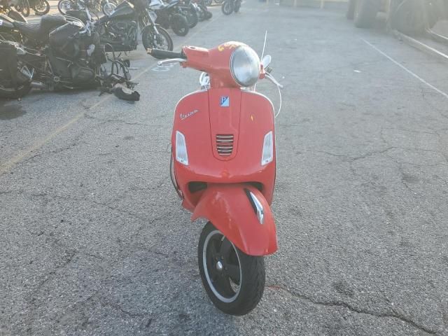 2010 Vespa GTS 300 Super