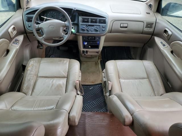 1999 Toyota Sienna LE