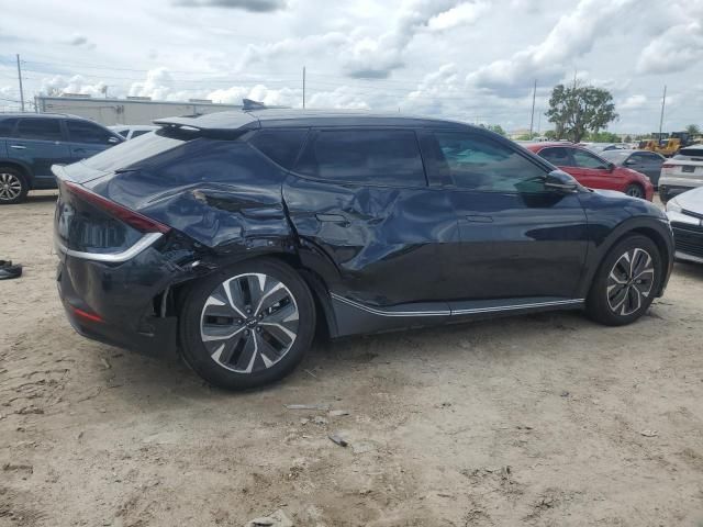 2022 KIA EV6 Light