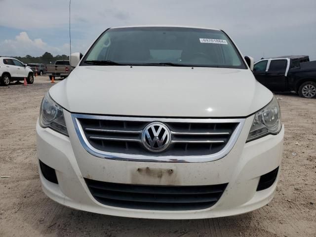 2009 Volkswagen Routan SE