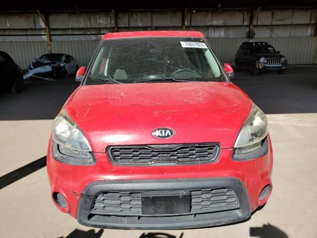 2013 KIA Soul +