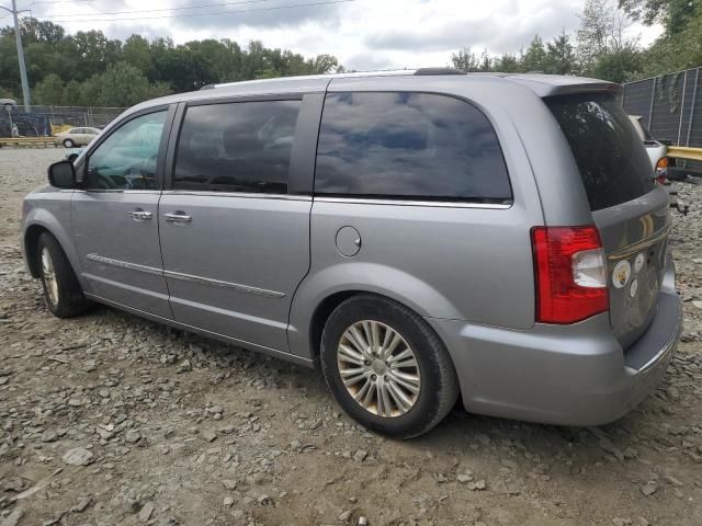 2013 Chrysler Town & Country Limited