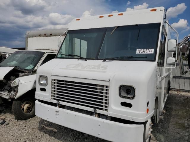 2005 Freightliner Chassis M Line WALK-IN Van