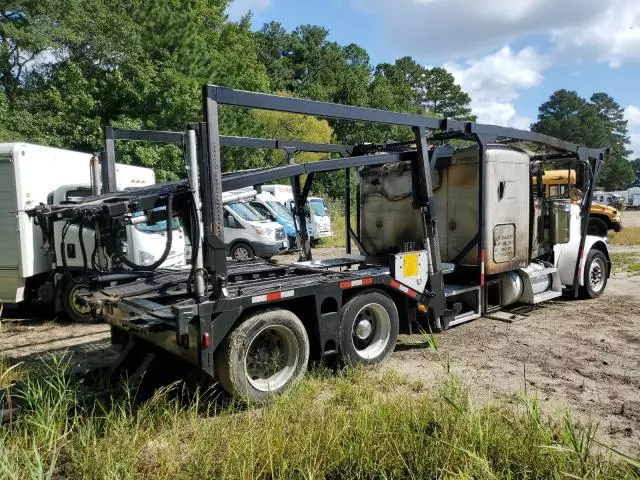 2005 Peterbilt 379