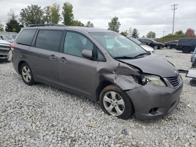 2011 Toyota Sienna LE