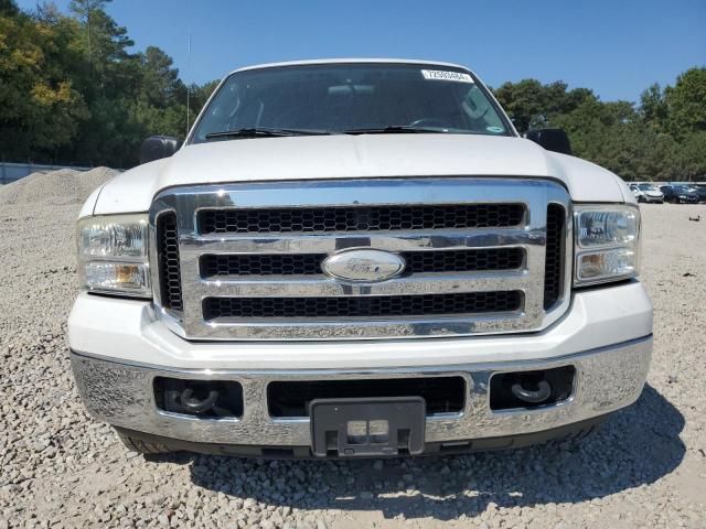 2005 Ford Excursion XLT