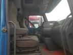 2001 Volvo VN VNL