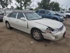 2006 Lincoln Town Car Signature Limited