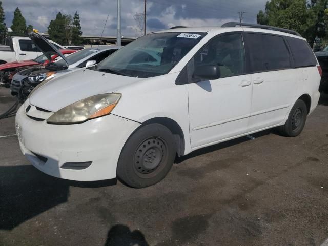 2010 Toyota Sienna CE