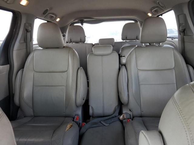 2016 Toyota Sienna XLE