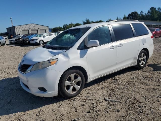 2011 Toyota Sienna LE