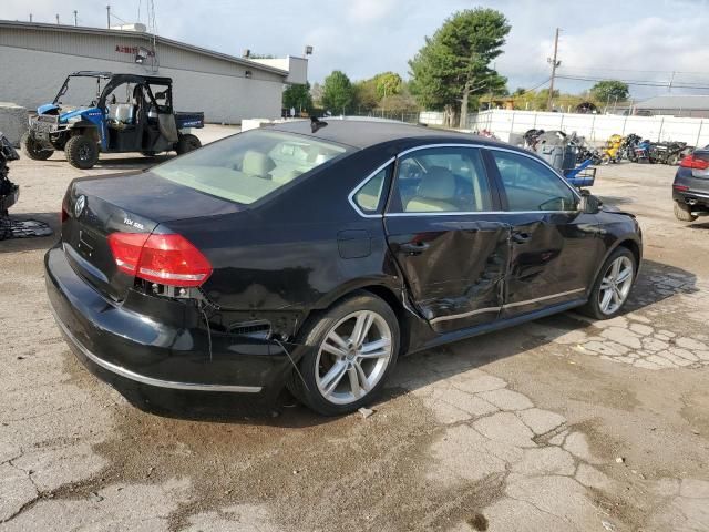 2012 Volkswagen Passat SEL