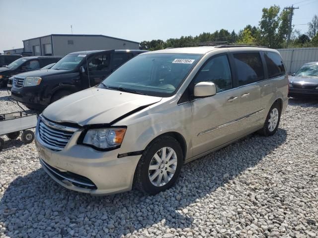 2013 Chrysler Town & Country Touring