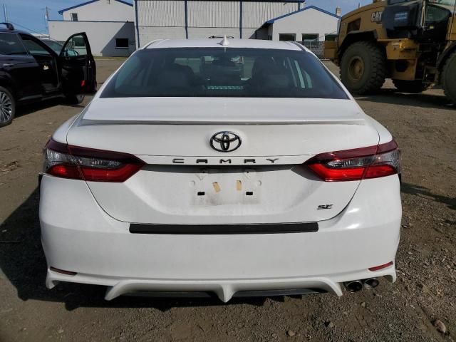 2022 Toyota Camry SE