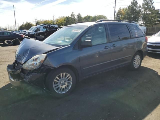 2009 Toyota Sienna LE