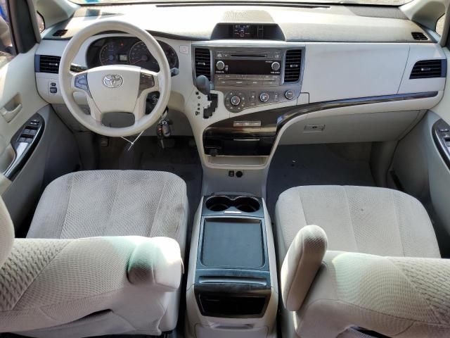 2011 Toyota Sienna LE