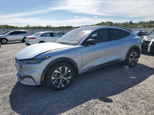 2022 Ford Mustang MACH-E Premium